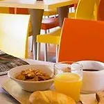 Ibis Budget Les Champarts Hotel Chille