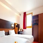 Ibis Budget Les Champarts ホテル 2*