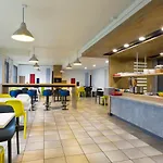 Ibis Budget Les Champarts Hotel 2*