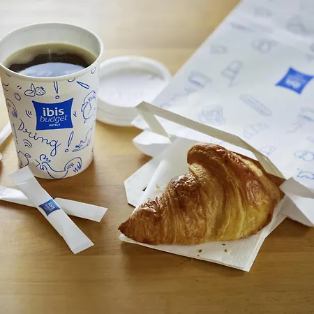 호텔 Ibis Budget Les Champarts 2*