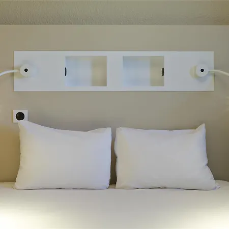 Ξενοδοχείο Ibis Budget Les Champarts 2*