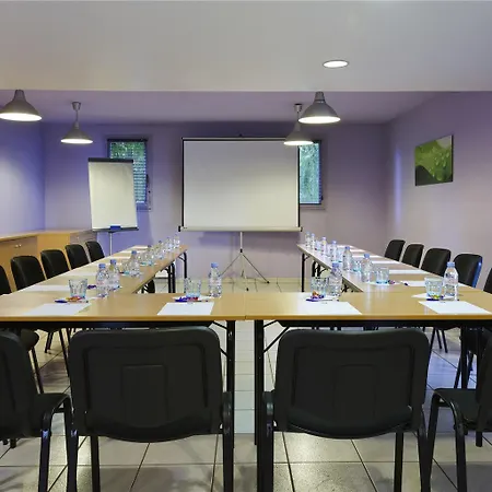 Hotel Ibis Budget Les Champarts