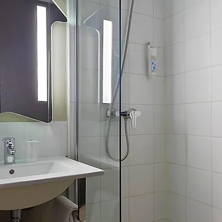 Ibis Budget Les Champarts Chille