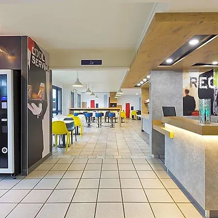 Hotel Ibis Budget Les Champarts