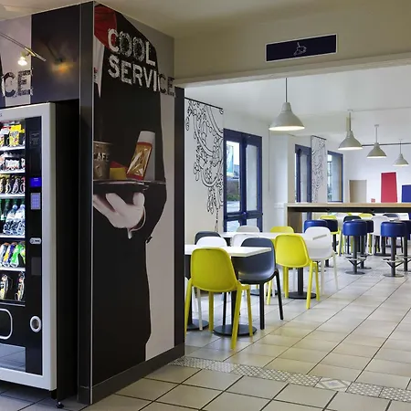 מלון Ibis Budget Les Champarts 2*