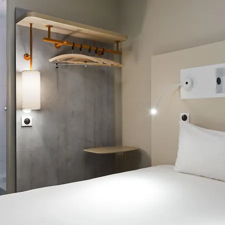Ibis Budget Les Champarts