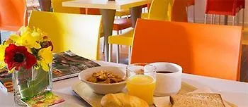Ibis Budget Les Champarts ホテル Chille