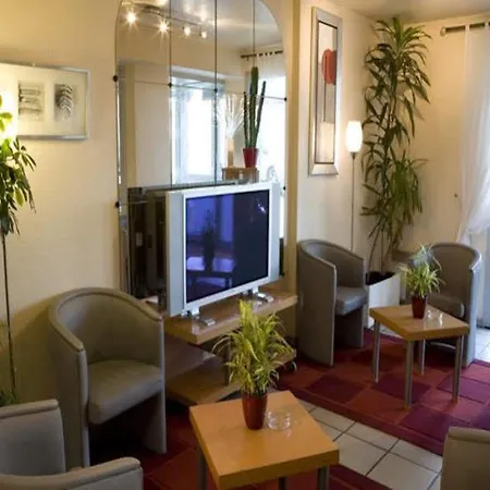 Ibis Budget Les Champarts Hotel Chille