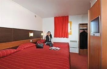 Ibis Budget Les Champarts 2* Шийи-Мазарен
