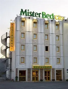 Ibis Budget Les Champarts Hotel Chille