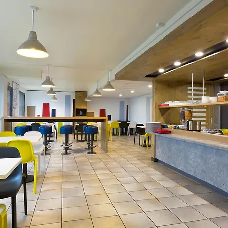 Ibis Budget Les Champarts מלון 2*