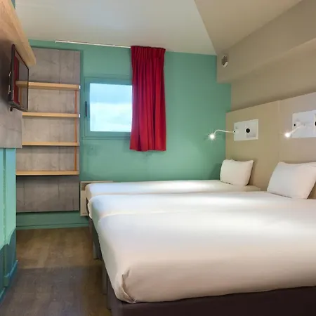 Ibis Budget Les Champarts