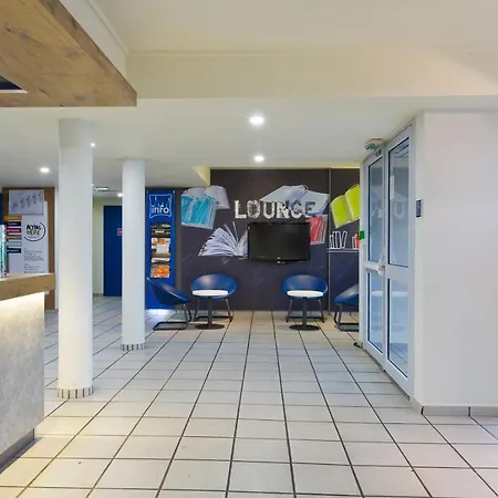 Ibis Budget Les Champarts Hotel 2*