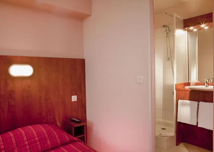 ホテル Ibis Budget Les Champarts