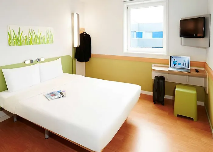 Ibis Budget Les Champarts