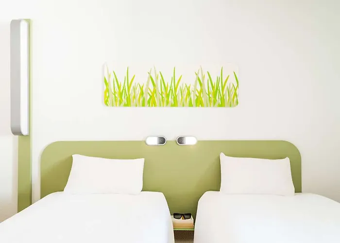 Ibis Budget Les Champarts ホテル 2*