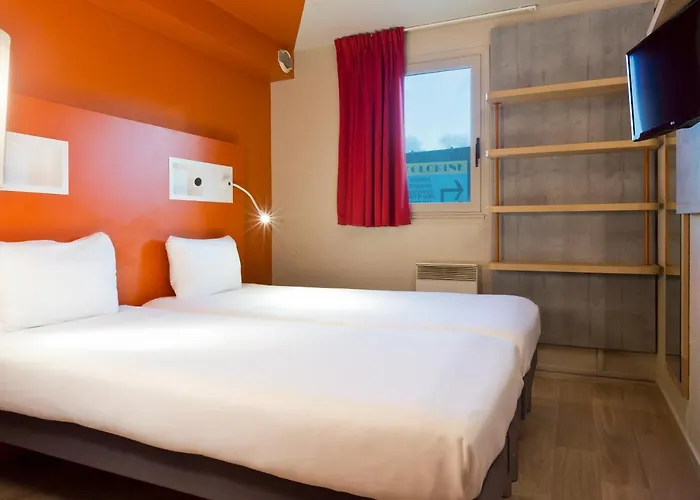 Ibis Budget Les Champarts