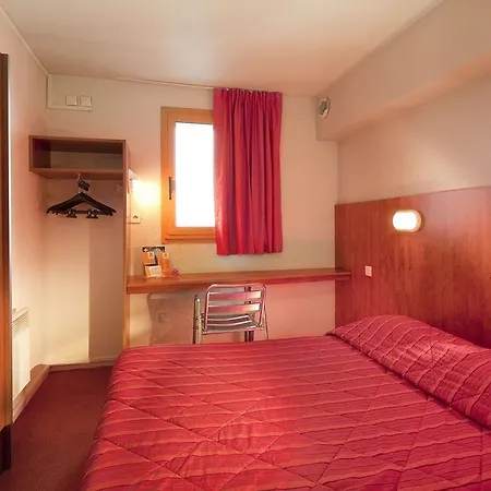 Ibis Budget Les Champarts