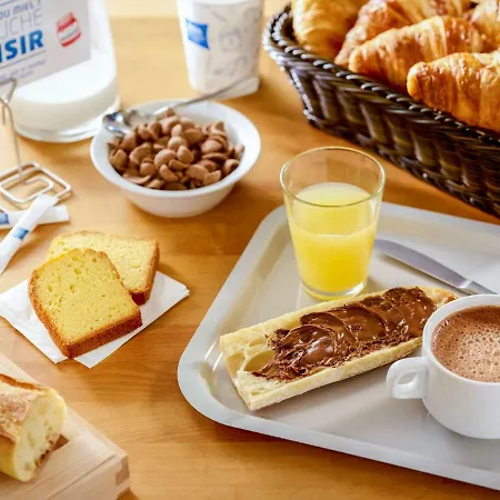 Ibis Budget Les Champarts 2*